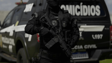 PCGO cumpre mandados, prende investigado por homicídio e apreende veículo usado na fuga dos autores