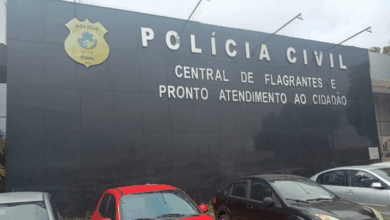 PCGO e Vigilância Sanitária prendem mulher por uso de documento falso em Goiânia