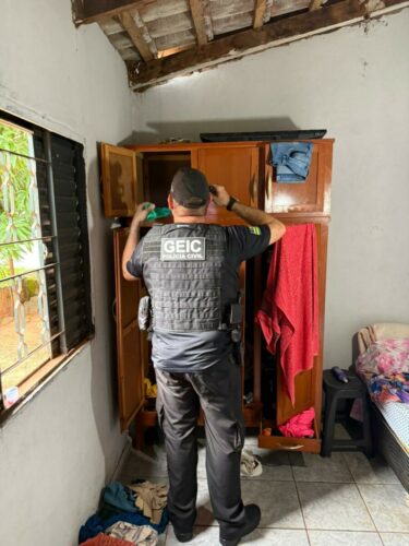 Polícia Civil cumpre mandados e prende investigados por tráfico de drogas em Paraúna