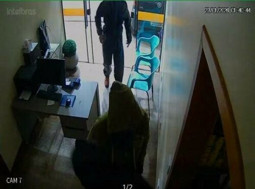 PCGO e PMGO, em ação conjunta, prendem dois suspeitos de roubo em posto de combustível em Turvânia