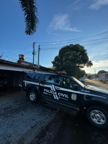 PCGO prende mulher em flagrante por comercialização ilegal de produtos terapêuticos em Trindade